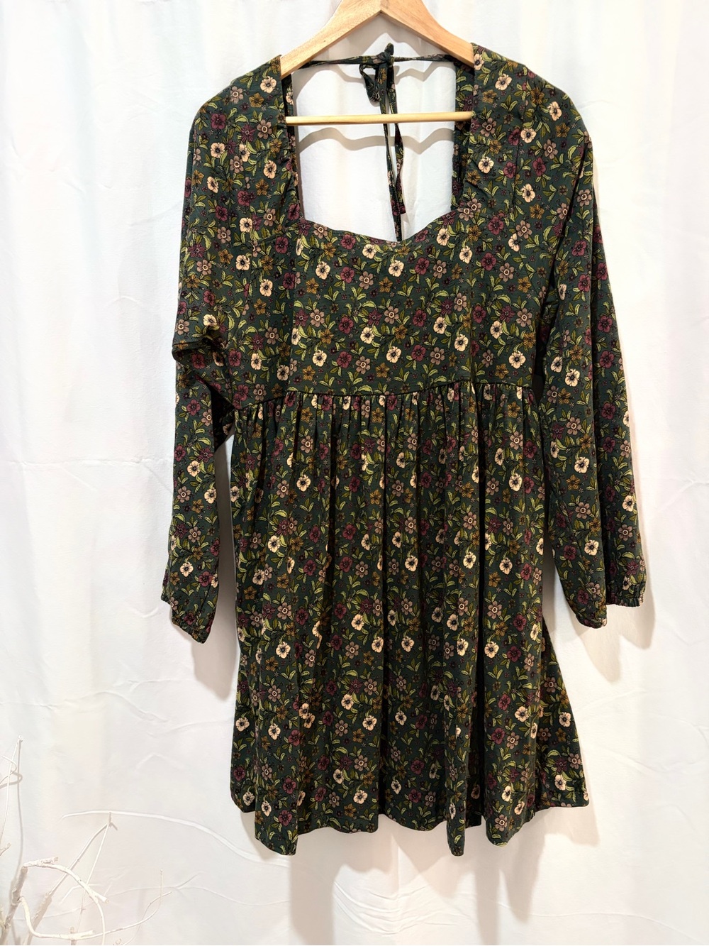 Known supply Ambrose dres new